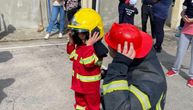 Druženje u dobrovoljnom vatrogasnom društvu u Šidu: Najmlađi su bili oduševljeni, a nešto su i naučili