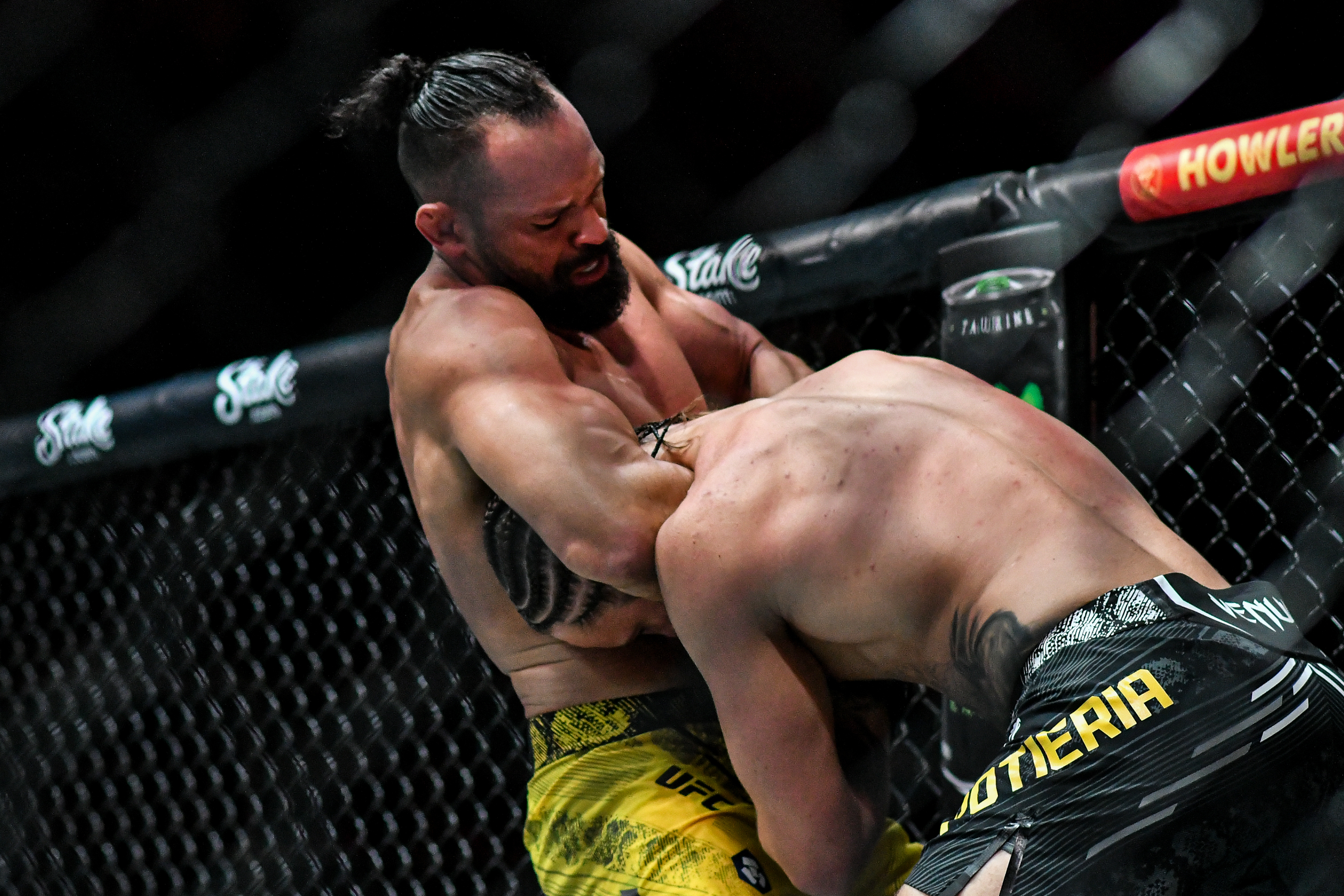 Jedan od najatraktivnijih boraca dobio otkaz u UFC!