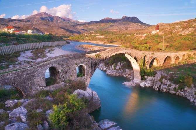 Skadar, stari most reka Bojana, Shkoder