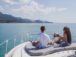 luksuz, luksuzni život, jahta, uživanje, more, plovidba