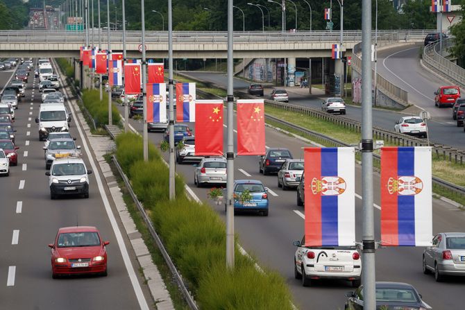 Si Đinping poseta Beograd, zastave