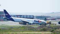 Ozbiljan incident u Istanbulu: Avion FedExa sleteo bez prednjeg dela stajnog trapa, pista zatvorena