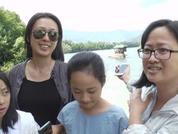 Kinezi obilaze kućicu na Drini