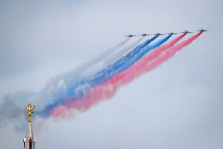 Rusija vojska vojna parada Dan pobede avioni Rusija vojska vojna parada Dan pobede avioni