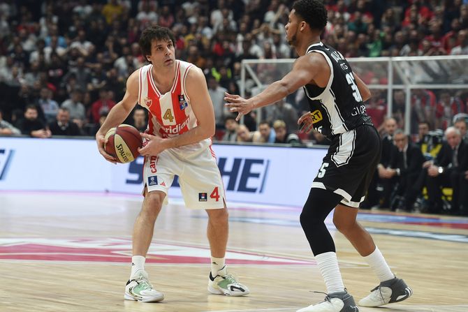 Miloš Teodosić, Pi Džej Doužer