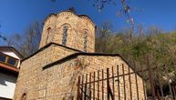 Sve više hodočasnika dolazi u Prizren, grad sa 33 srpske pravoslavne crkve: Neke su okružene bodljikavom žicom