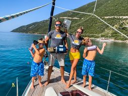 Laura, Ross Colledge