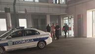 Ekskluzivan snimak! Marka Miljkovića policija odvodi iz Urgentnog, on psuje i preti: "Kad me puste..."