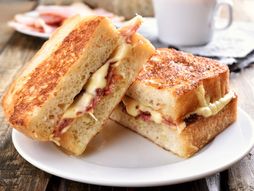 punjene prženice, prženice, doručak, hleb