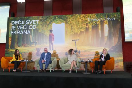 Kampanja „Dečji svet je veći od ekrana” Kampanja „Dečji svet je veći od ekrana”