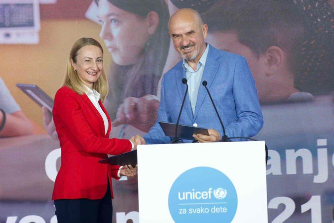 UNICEF i NELT Grupa potpisali trogodišnju saradnju UNICEF i NELT Grupa potpisali trogodišnju saradnju