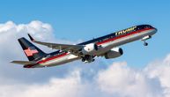 Pazi kako voziš: Trampov Boeing 757 udario u parkirani avion na aerodromu na Floridi