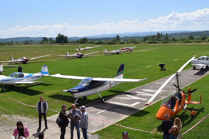 Aero klub Valjevo, Žiroskop