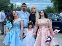 Devojčice Sare Bero