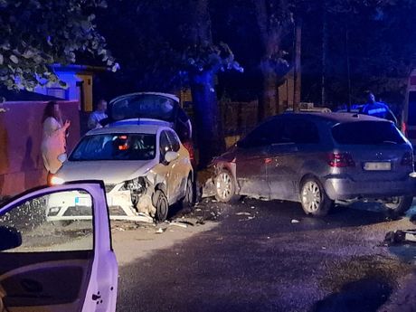 Saobraćajna nesreća Novi Sad potera za pljačkašima