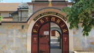 Legenda o nastanku manastira ušuškanog u ataru požarevačkog sela opisana je i u narodnoj pesmi