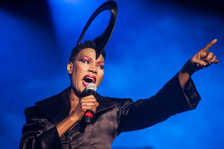Grace Jones, Grejs Džouns Grace Jones, Grejs Džouns