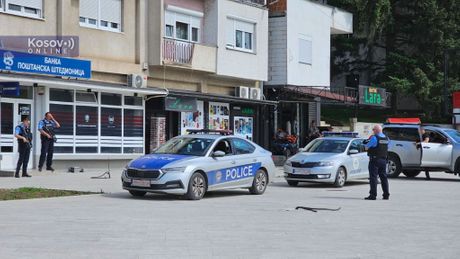 Kosovo Severna Kosovska Mitrovica Leposavić kosovska policija Poštanska štedionica upad