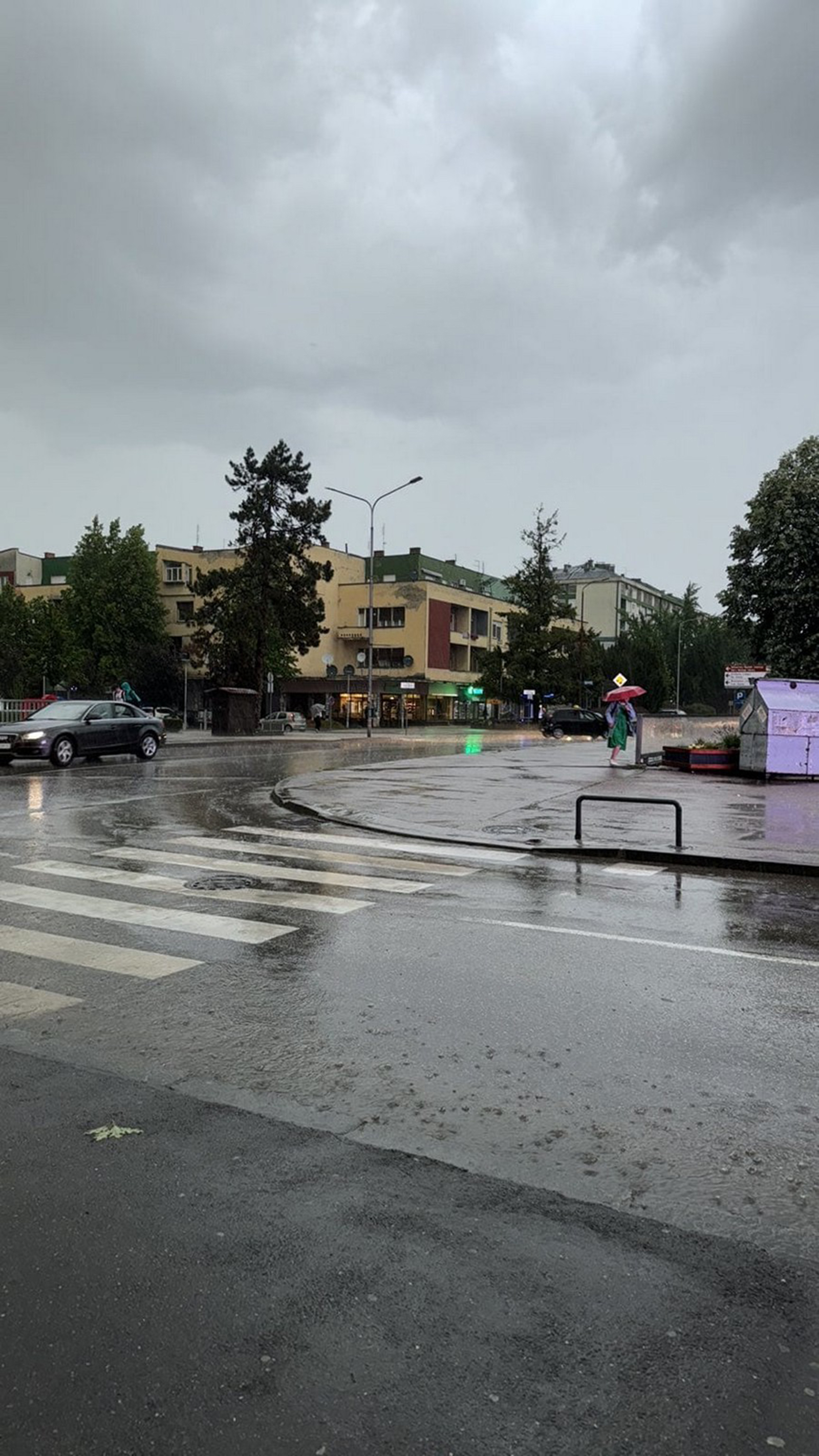U ovom gradu u Srbiji je nastao HAOS nakon nevremena: Oglasile se nadležne službe