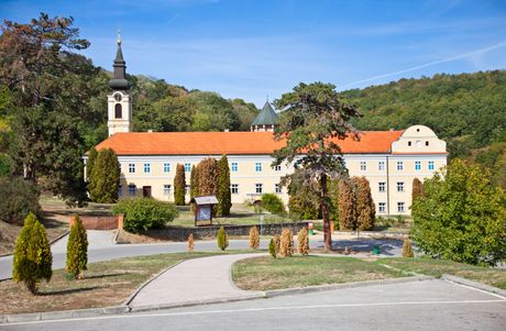 Manastir Novo Hopovo, Fruška Gora