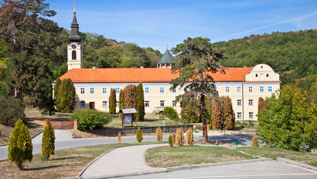 Manastir Novo Hopovo, Fruška Gora