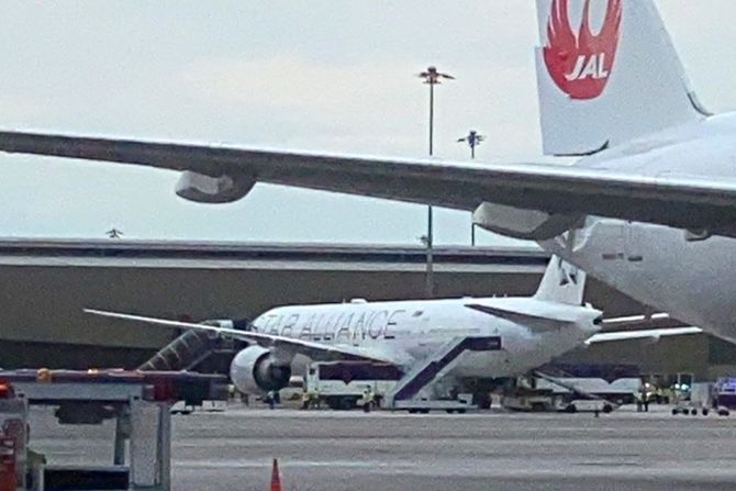 Avion London Singapur turbulencije