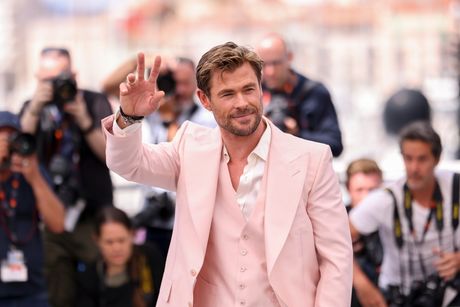 Kris Hemsvort Kris Hemsvort