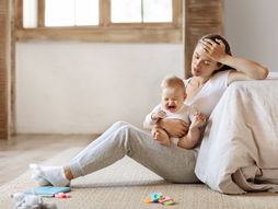 beba, plač, plač bebe, plakanje, mama i beba