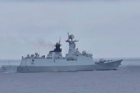 Kina vojni brod Tajvan manevri