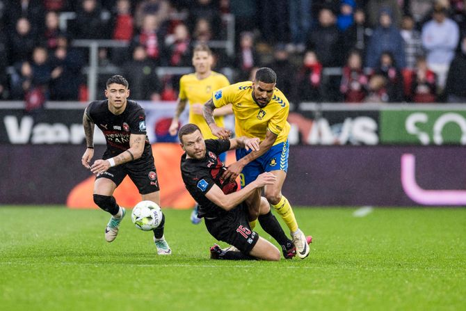 Ohi Omoižuanfo, FK Brondbi, FK Midtjiland