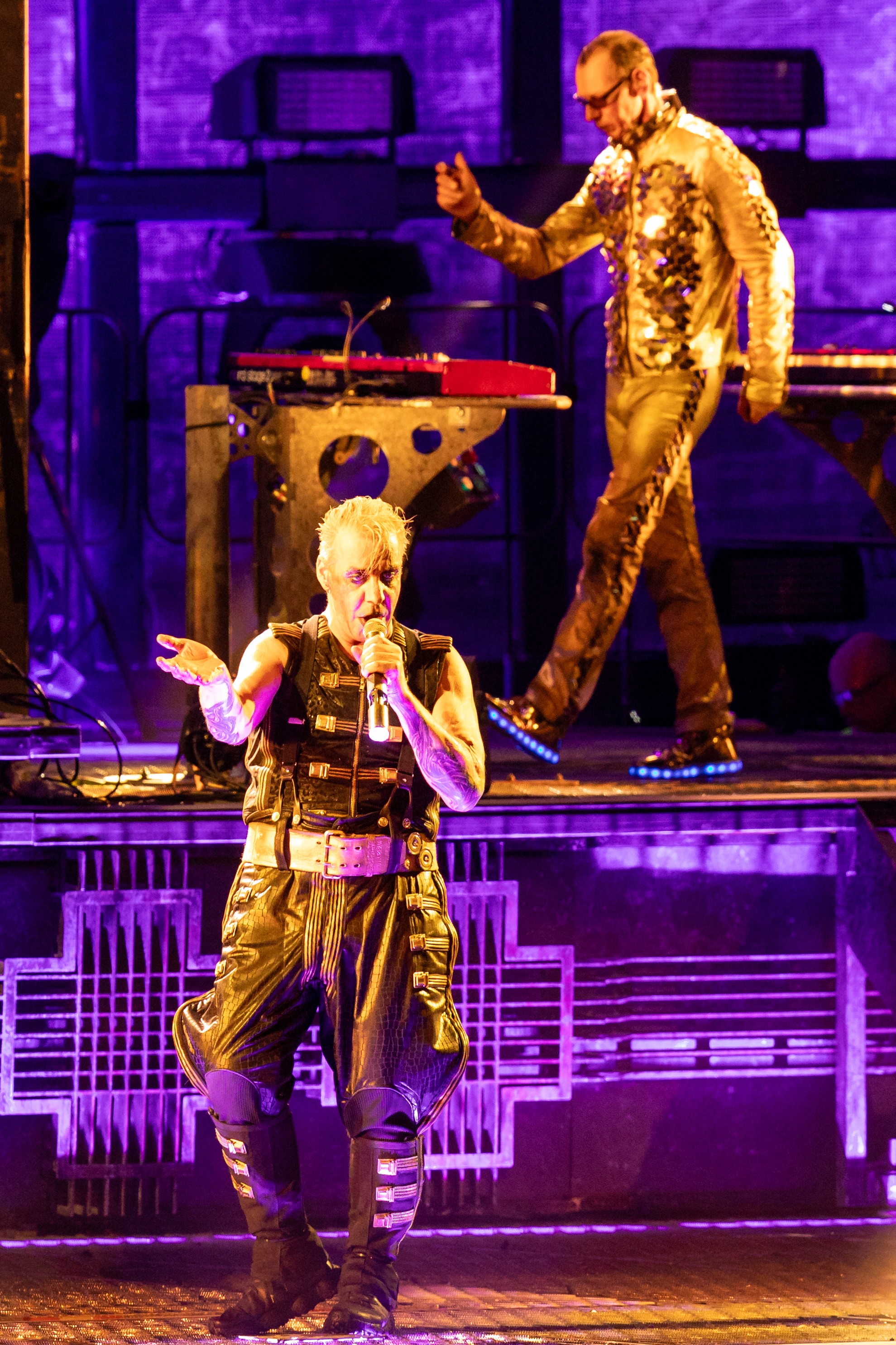 "Rammstein neki me tuži ovde": Priča o tužbi nemačkog benda zbog pesme Indire Radić i reakciji Saše Popovića