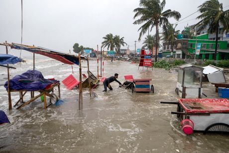 Bangladeš Indija ciklon nevreme oluja