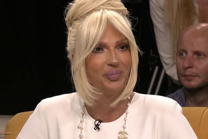 Jelena Karleuša Jelena Karleuša