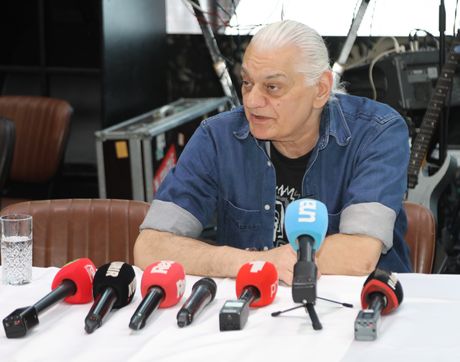 Aleksandar Radulović Futa Nacionalna klasa Džej promocija Aleksandar Radulović Futa Nacionalna klasa Džej promocija