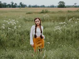 astrologija, zodijak, devojka, polje, livada