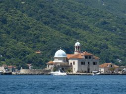 Ostrvce Gospa od Škrpjela, Boka Kotorska, Perast, Crna Gora