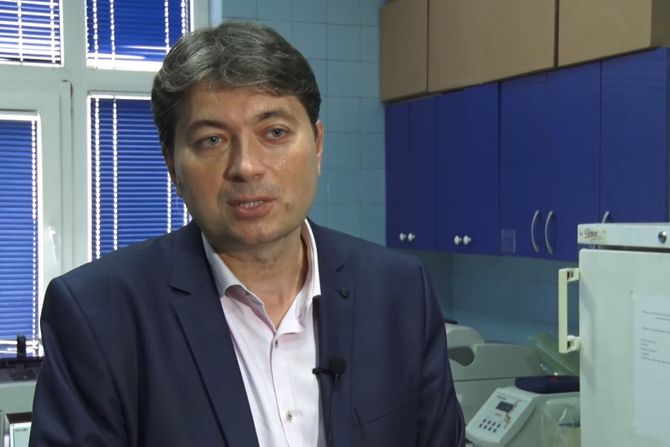 Profesor Vladislav Volarević
