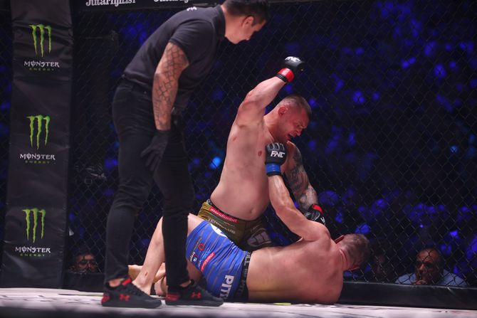 Arena MMA FNC Darko Stošić Miran Fabjan