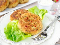 tuna burger, burger, riblji burger, tuna pljeskavice, pljeskavice od tune