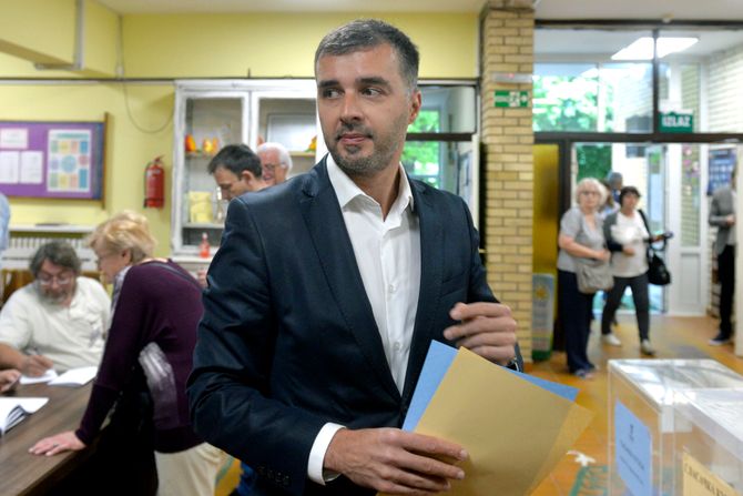 Srbija Beograd lokalni izbori 2024 glasanje Savo Manojlović Srbija Beograd lokalni izbori 2024 glasanje Savo Manojlović