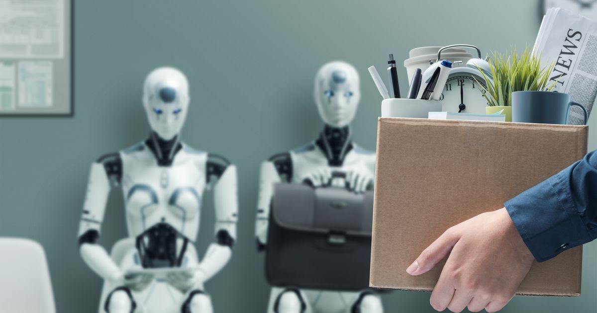 Don't Fear for Your Job: LinkedIn Head Says These 5 Skills Guarantee Your Success in the AI Era