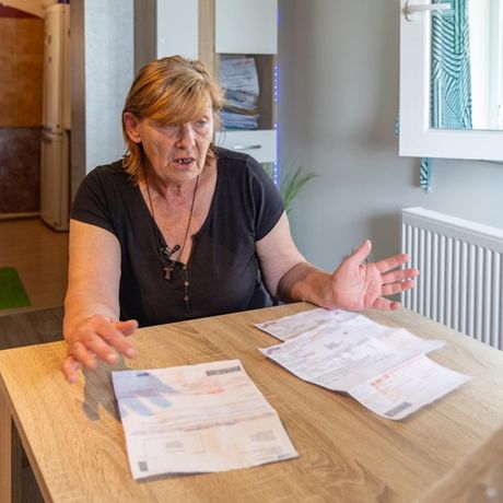 Jasna sa 270 evra penzije živi u Jablanovcu sa bolesnom ćerkom i unukom