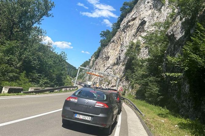 Teška nezgoda u tunelu kod Ovčar Banje