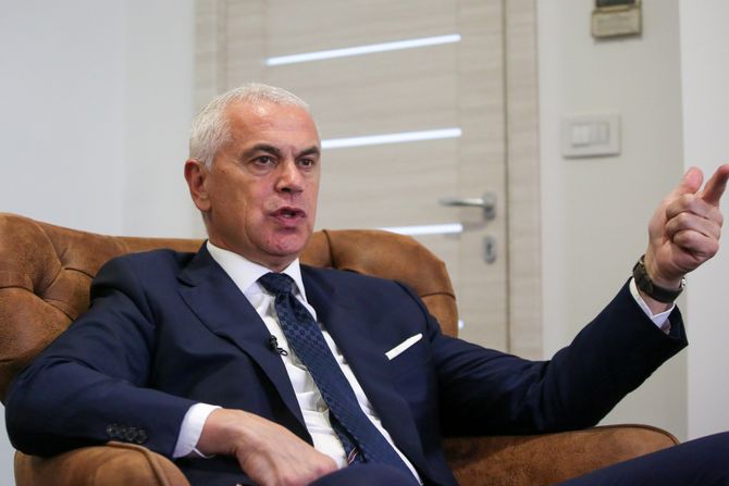 Zvezdan Terzić Zvezdan Terzić