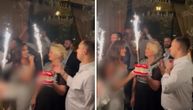 Da se naježiš od emocija: Pevačica na svadbi priredila iznenađenje za posebne goste