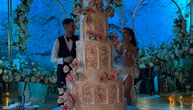 Torta kao iz bajke, na 3 sprata, čist luksuz! Tamara i Darko hranili jedno drugo, a onda je sve zablistalo