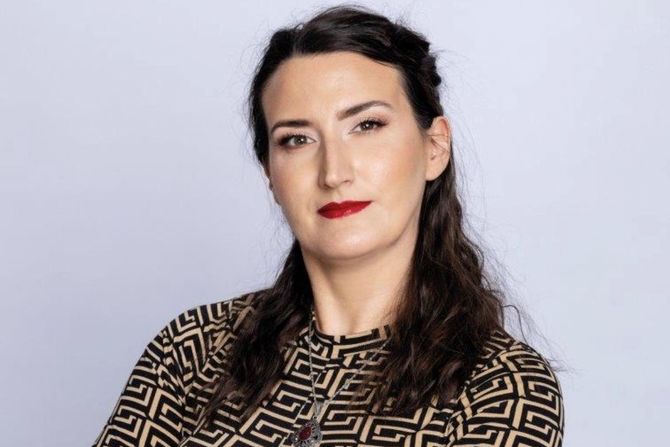 Dragana Mladenović, Mei Ta Dragana Mladenović, Mei Ta