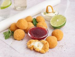 mocarela kuglice, pržena mocarela, pohovana mocarela, pohovane mocarela kuglice