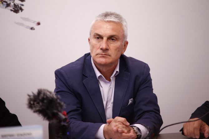 Slaviša Orlović Slaviša Orlović