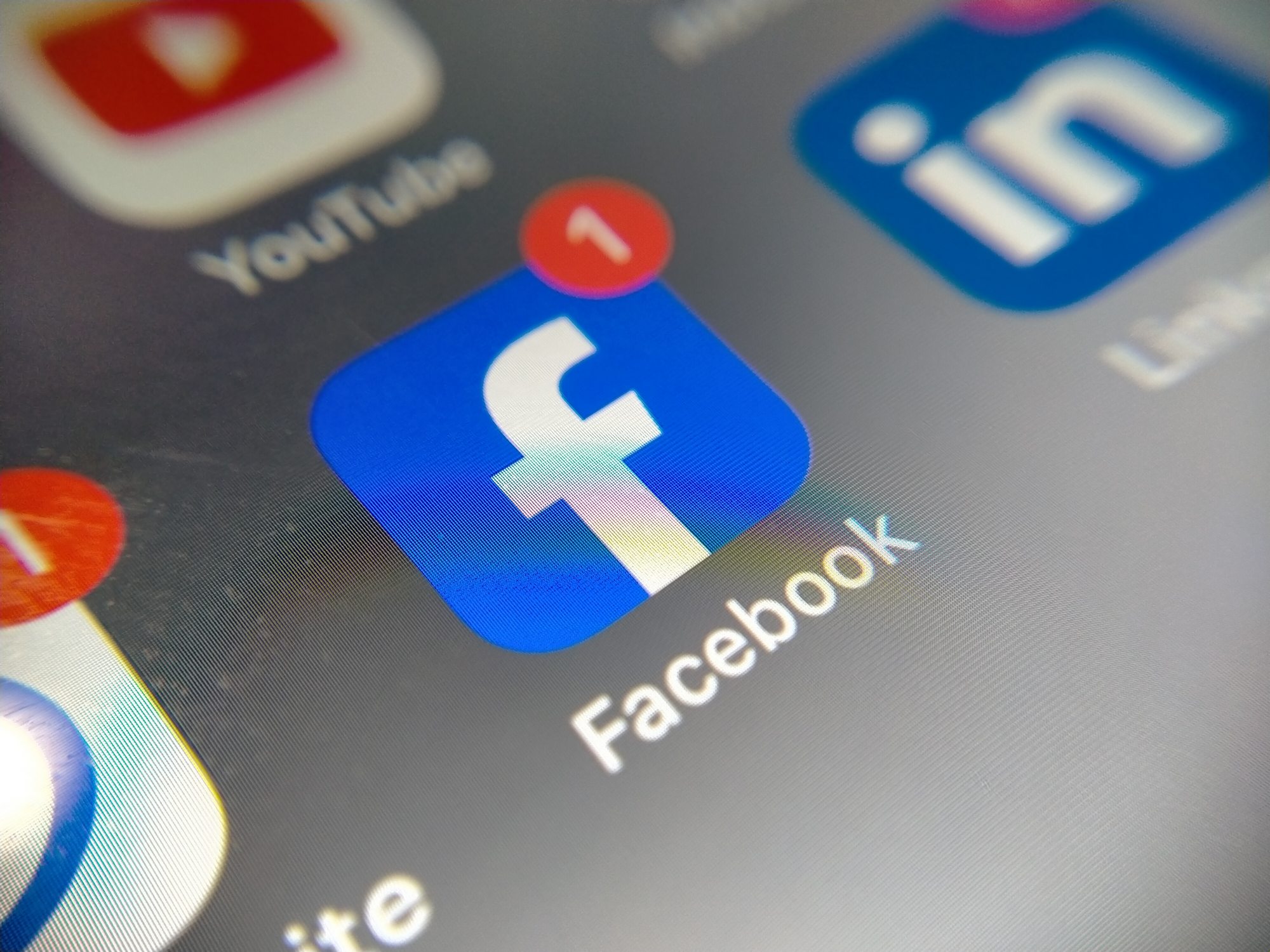 Pao Facebook! Korisnici masovno prijavljuju da mreža ne radi
